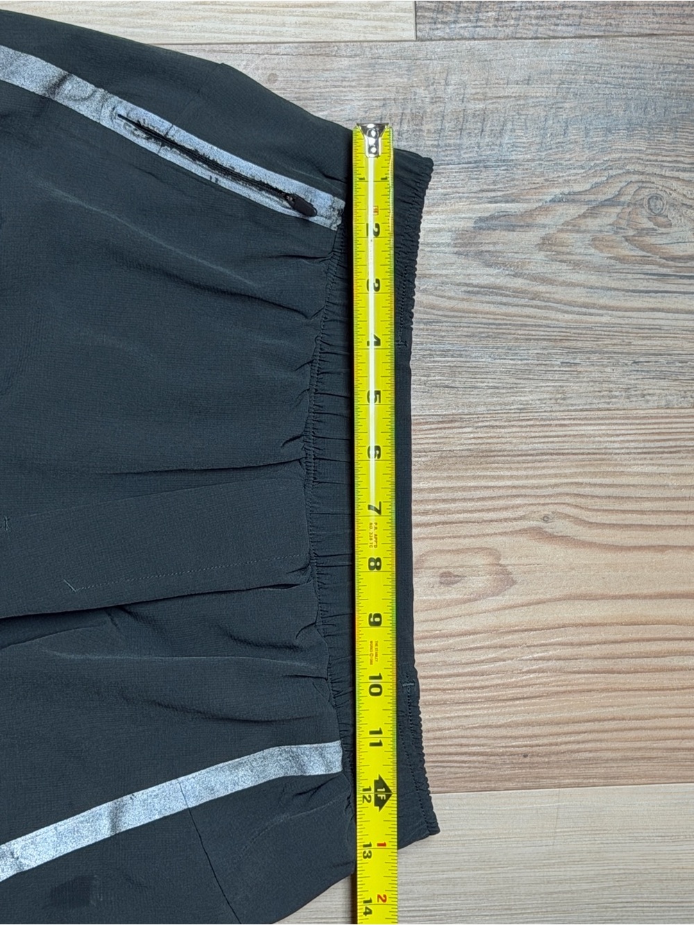 Lululemon Surge Lined Running Shorts 6" Gray Reflective Zip Pocket Men's Size S - Picture 10 of 11